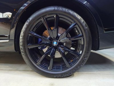 2025 BMW X7 缩略图 36
