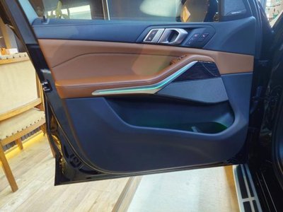 2025 BMW X7 缩略图 26