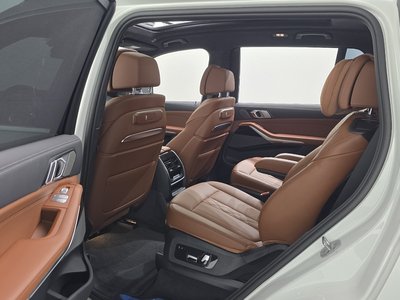 2024 BMW X7 thumbnail 18