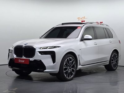 2024 BMW X7 — фото 1