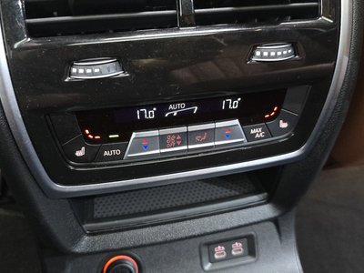 2024 BMW X7 thumbnail 28