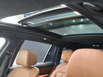 2024 BMW X7 thumbnail 23