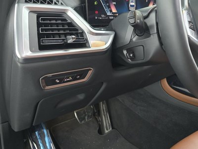 2024 BMW X7 thumbnail 26