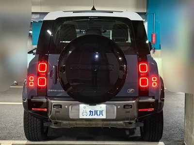 LAND ROVER DEFENDER - 3