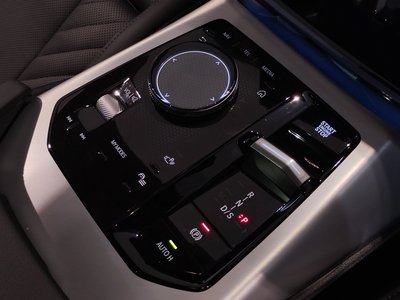 2025 BMW X3 — миниатюра 16