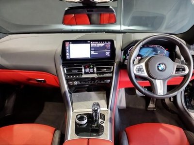 BMW 8 SERIES - 2
