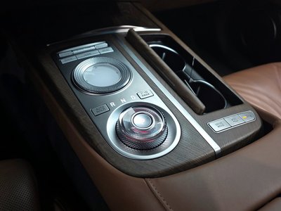 GENESIS G80 (RG3) - 9