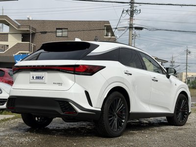LEXUS RX - 8