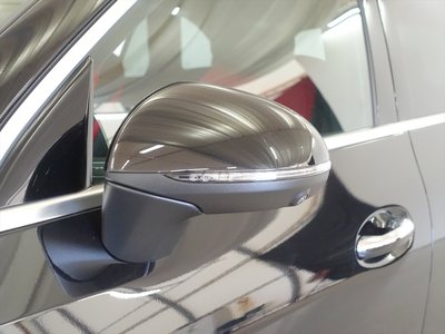 MERCEDES-BENZ GLC - 7