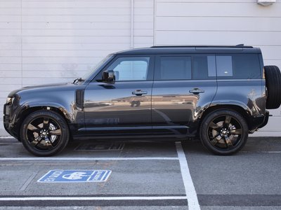 LAND ROVER DEFENDER - 8