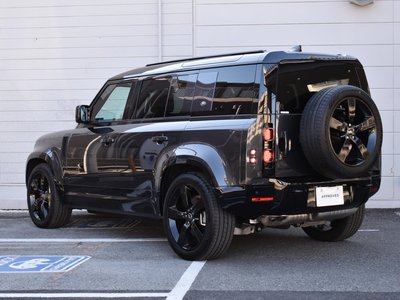 LAND ROVER DEFENDER - 9