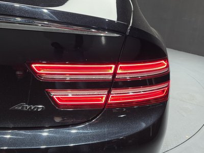GENESIS G80 (RG3) - 10