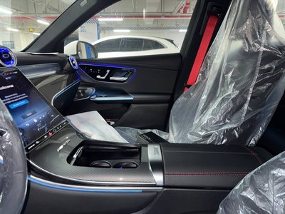 2025 Mercedes-BENZ GLC — миниатюра 16