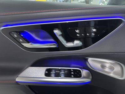 2025 Mercedes-BENZ GLC — миниатюра 11
