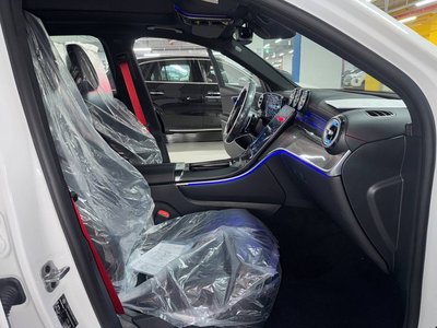 2025 Mercedes-BENZ GLC — миниатюра 15
