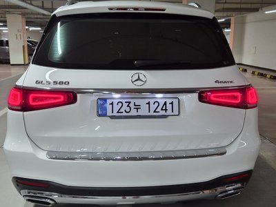 MERCEDES-BENZ GLS - 4