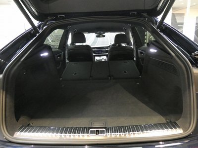 صورة مصغرة 35 لـ 2025 AUDI Q8