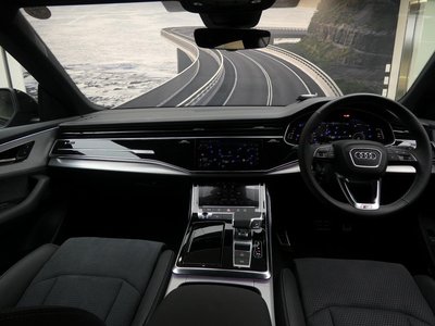 صورة 2 لـ 2025 AUDI Q8