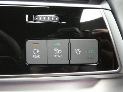 صورة مصغرة 49 لـ 2025 AUDI Q8