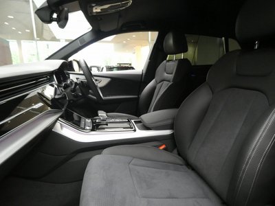 صورة مصغرة 27 لـ 2025 AUDI Q8