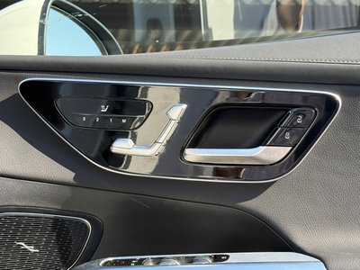صورة مصغرة 22 لـ 2025 Mercedes-BENZ GLC