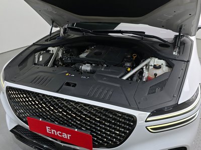 صورة 7 لـ 2021 Genesis GV70
