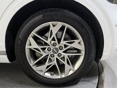 صورة 6 لـ 2021 Genesis GV70