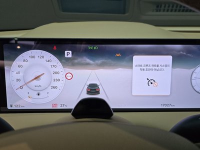2025 Genesis G80 (RG3) photo 8