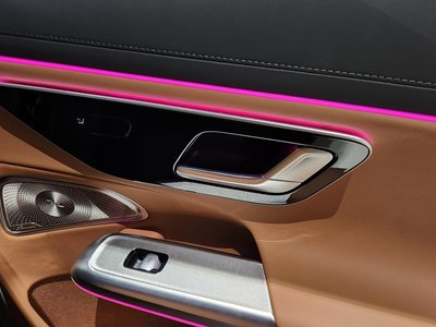 2025 Mercedes-BENZ E-CLASS — миниатюра 14