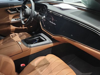 2025 Mercedes-BENZ E-CLASS — миниатюра 15
