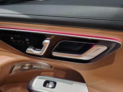 2025 Mercedes-BENZ E-CLASS — миниатюра 12