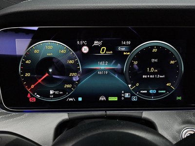 MERCEDES-BENZ E-CLASS - 8