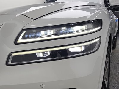 GENESIS GV80 - 10