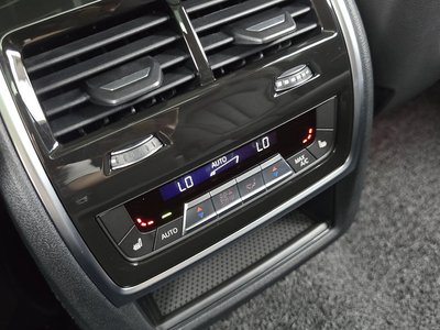 2022 BMW X5 — миниатюра 18