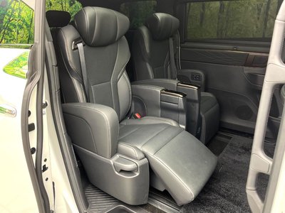 2025 TOYOTA ALPHARD — фото 8