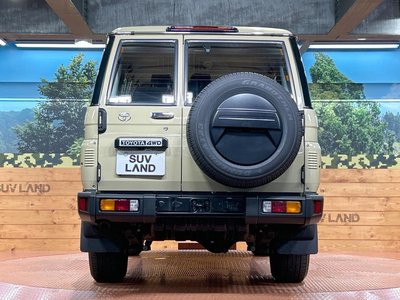 2025 Toyota LAND CRUISER 70 — миниатюра 15