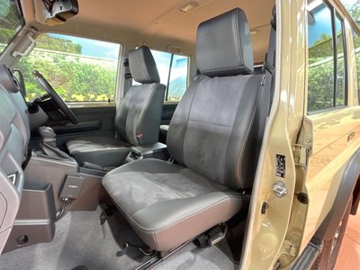 2025 Toyota LAND CRUISER 70 — миниатюра 31