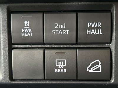 2025 Toyota LAND CRUISER 70 — миниатюра 41