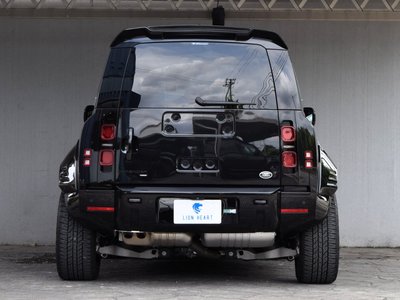 LAND ROVER DEFENDER - 3