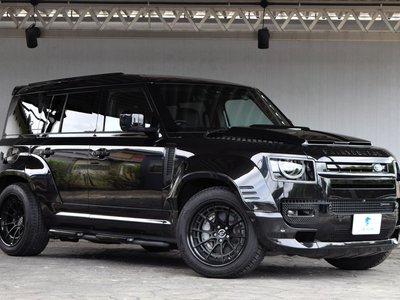 LAND ROVER DEFENDER - 1