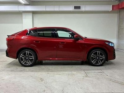 صورة 9 لـ 2025 BMW X2