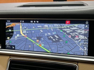 PORSCHE PANAMERA - 10