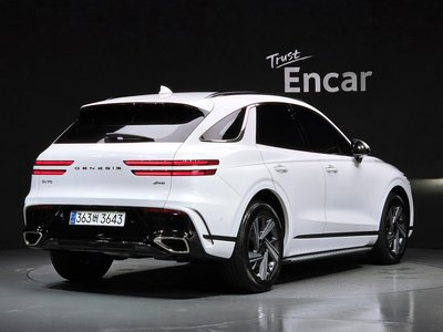صورة 3 لـ 2024 Genesis GV70