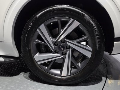 صورة 8 لـ 2024 Genesis GV70