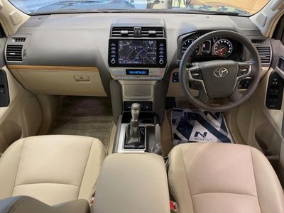 TOYOTA LAND CRUISER PRADO - 2