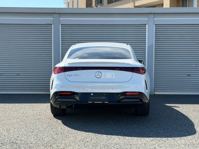 MERCEDES-BENZ EQS - 8