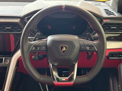 LAMBORGHINI URUS - 8