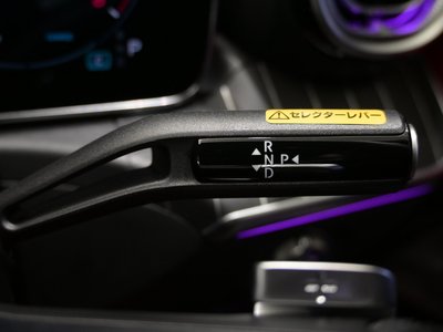 2025 MERCEDES-BENZ C-CLASS — миниатюра 20
