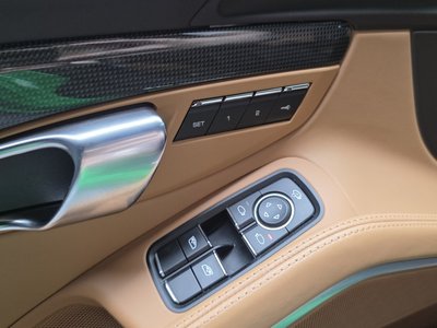 صورة مصغرة 22 لـ 2023 Porsche 718