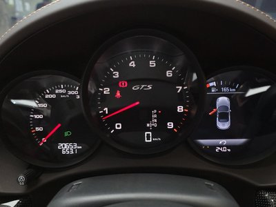 صورة مصغرة 11 لـ 2023 Porsche 718
